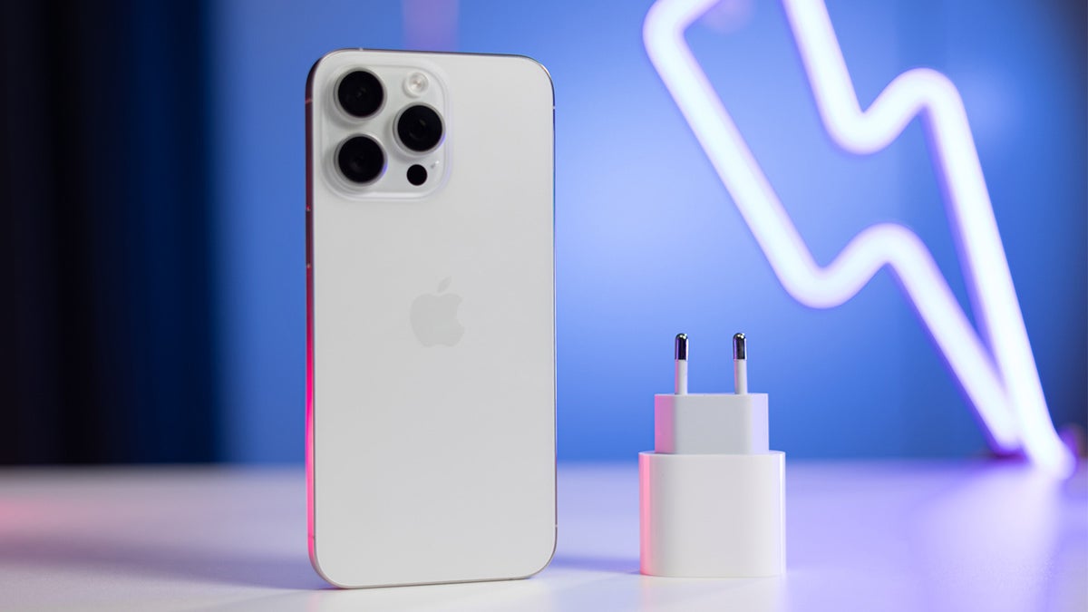 iphone 15 charging speed